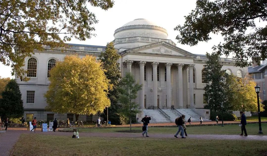 2022美国花最少的钱读最好的大学，竟是ta!