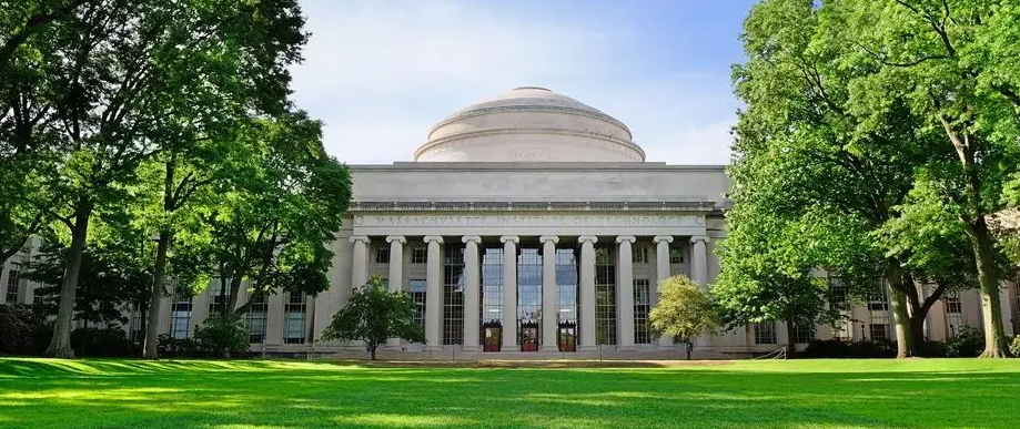 MIT麻省理工招生官谈疫情期间的招生变化！23Fall申请季最新标化政策！