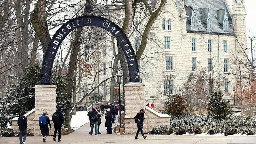 美国西北大学官宣:2025-26申请季新增转学早申通道,你的梦校机会来了! 美国西北大学官宣:2025-26申请季新增转学早申通道,你的梦校机会来了!