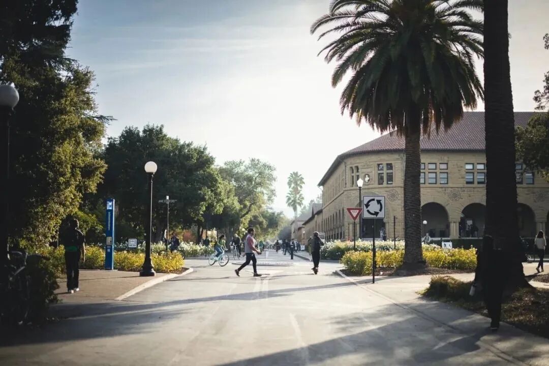 һĶݴѧϵȫԣķɻպã