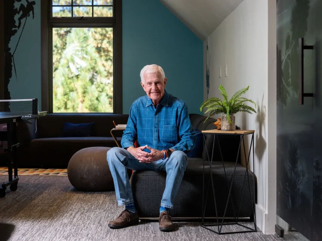 3.715����Ԫ�ÿ��ζ�����ѧԺ�����ա�����ͨ��ͥ���ٻ���Ϸ��