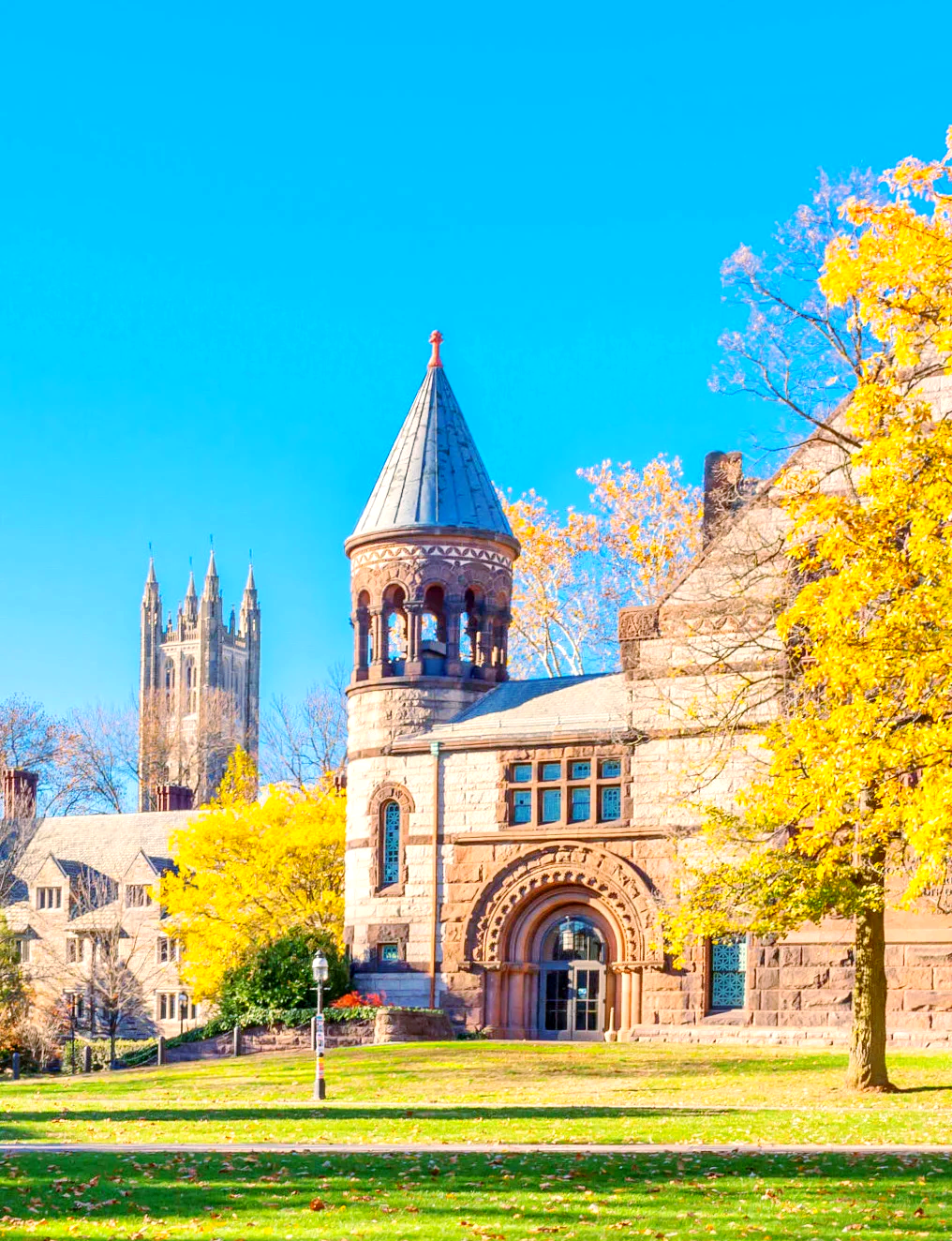 美国硕士申请T20院校要求全解析：从硬实力到软实力的全面突破