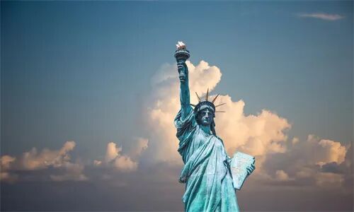同时拿下2027年QS和USNews世界前百的大学,仅70所大学拿下双榜认证! 同时拿下2027年QS和USNews世界前百的大学,仅70所大学拿下双榜认证!