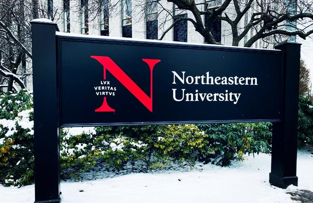美国东北大学一般什么时候开学？
