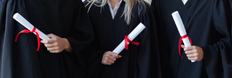 ������ѧ���ͳ����ĸ�����ǰ����